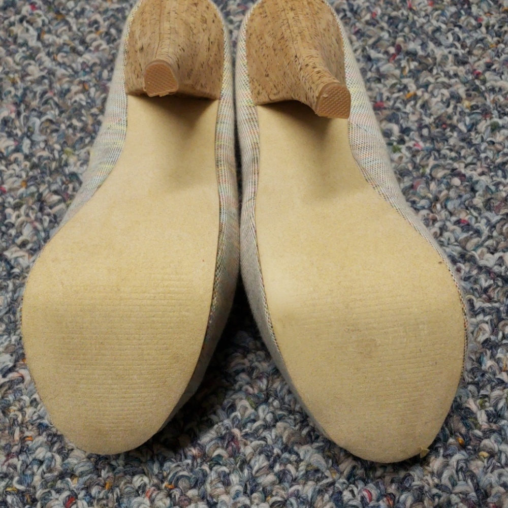 Heels - Picture 4 of 6